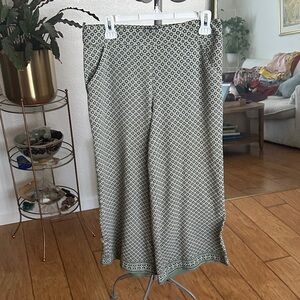 Max Studio Floral Patterned Pants